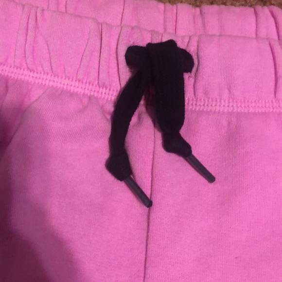 Victoria Secret๐ฅณHP๐ฅณPINK Shorts - Picture 2 of 6